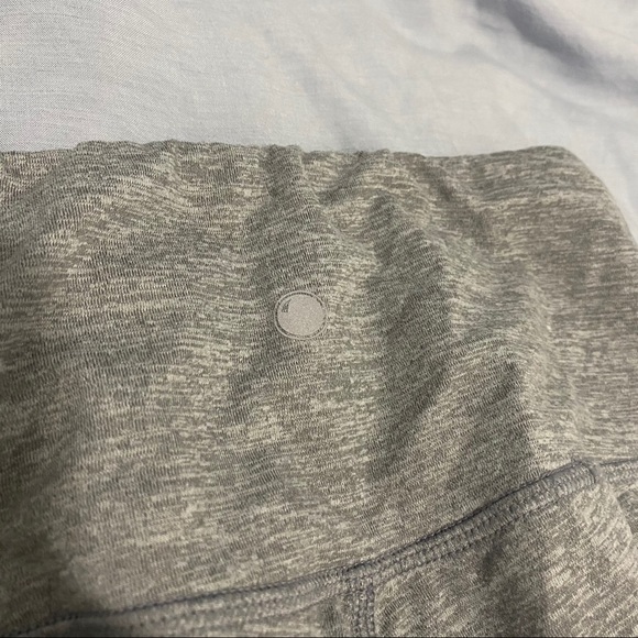 Capris Leggings - Picture 4 of 5